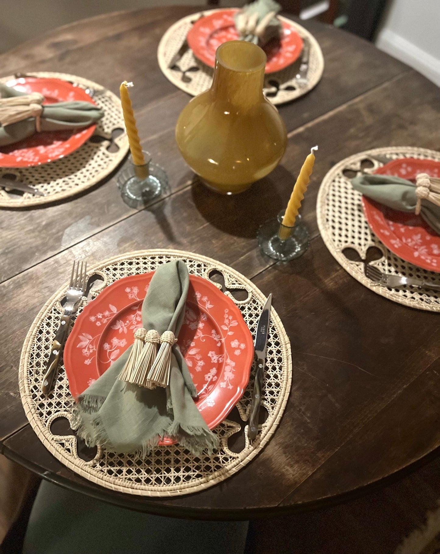 Set of 4 Iraca Tassel Napkin Rings - Casa Stilo