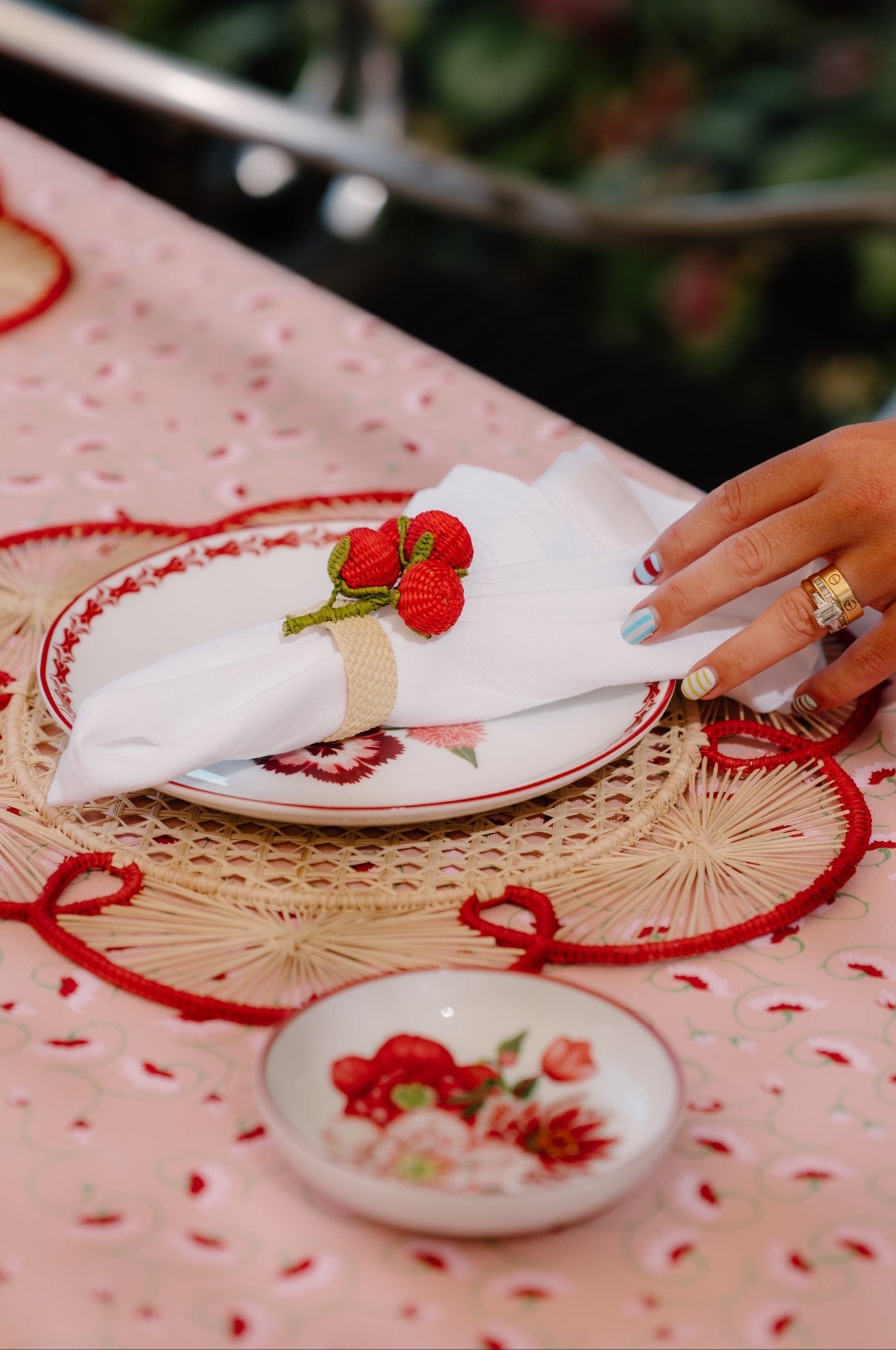 Handwoven Iraca Pomodori Iraca Napkin Rings - Casa Stilo