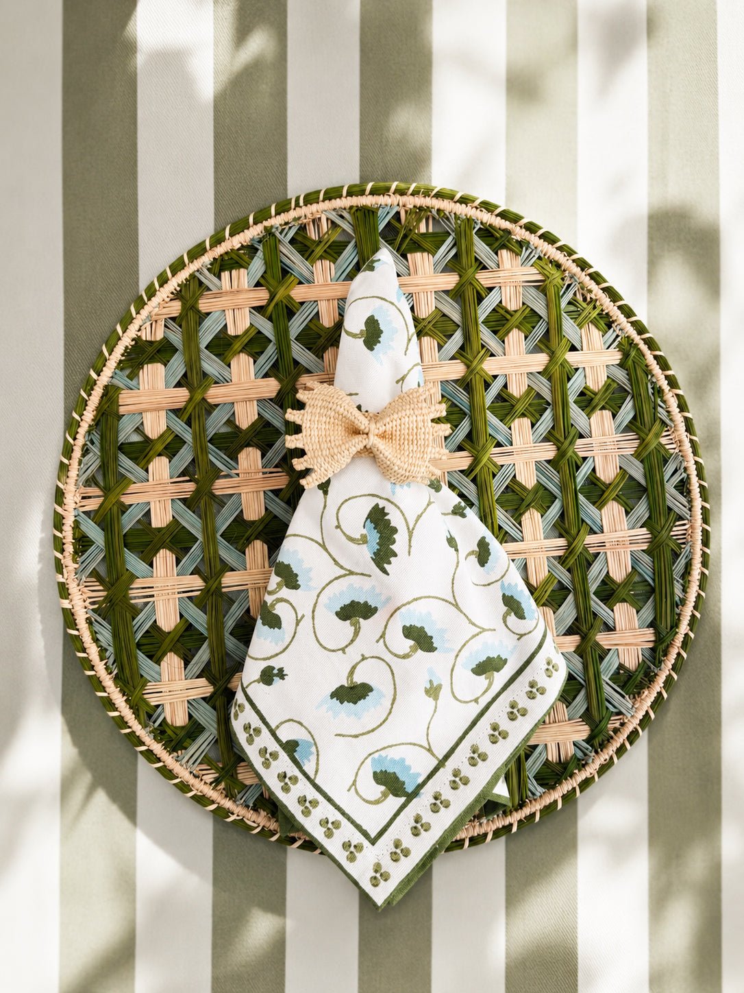 Handwoven Lido Verde Charger - Casa Stilo