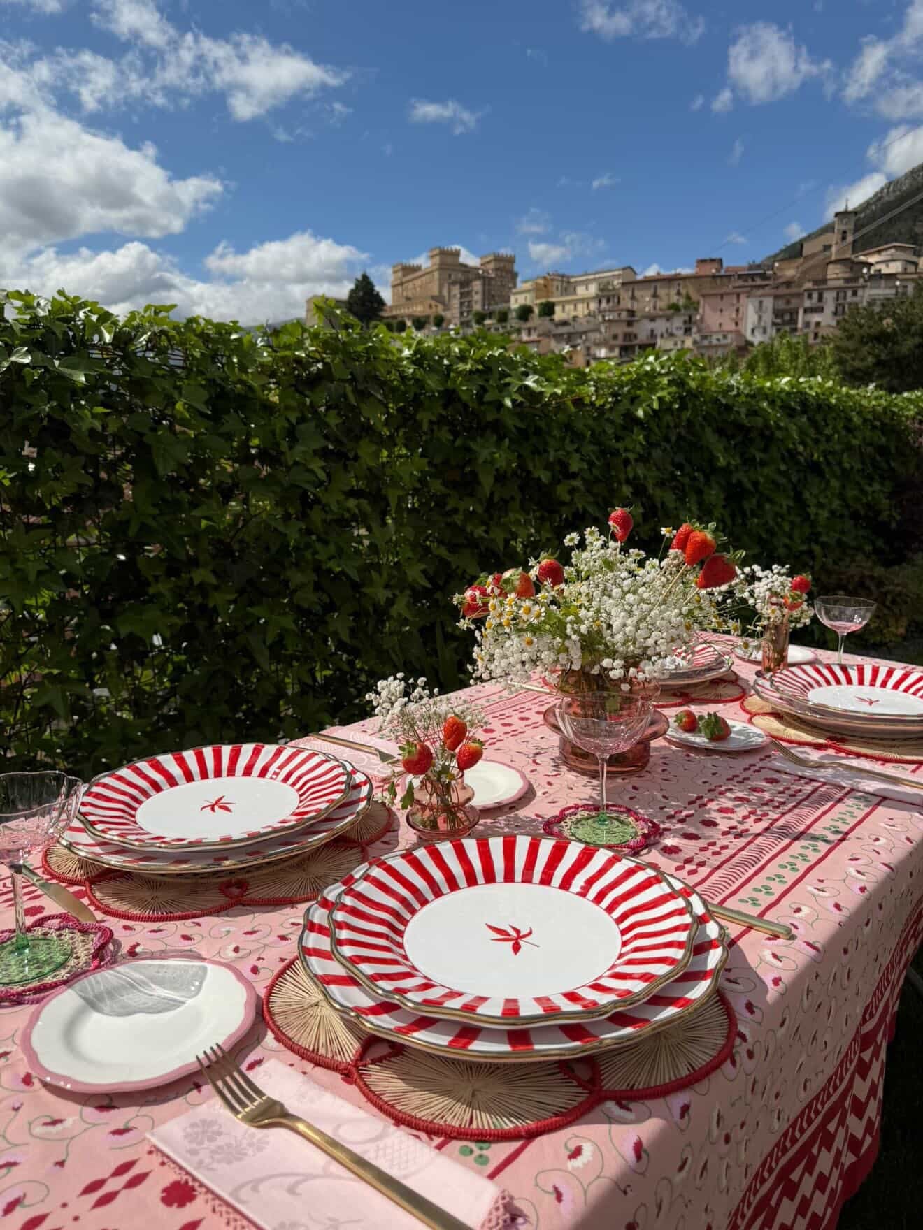 La Leccia Zig - Zag Tablecloth in Dark Pink - Casa Stilo