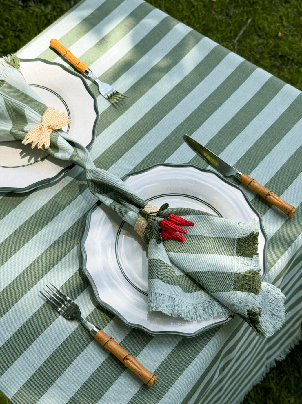 Lido Stripe Napkins in Oliva - Casa Stilo